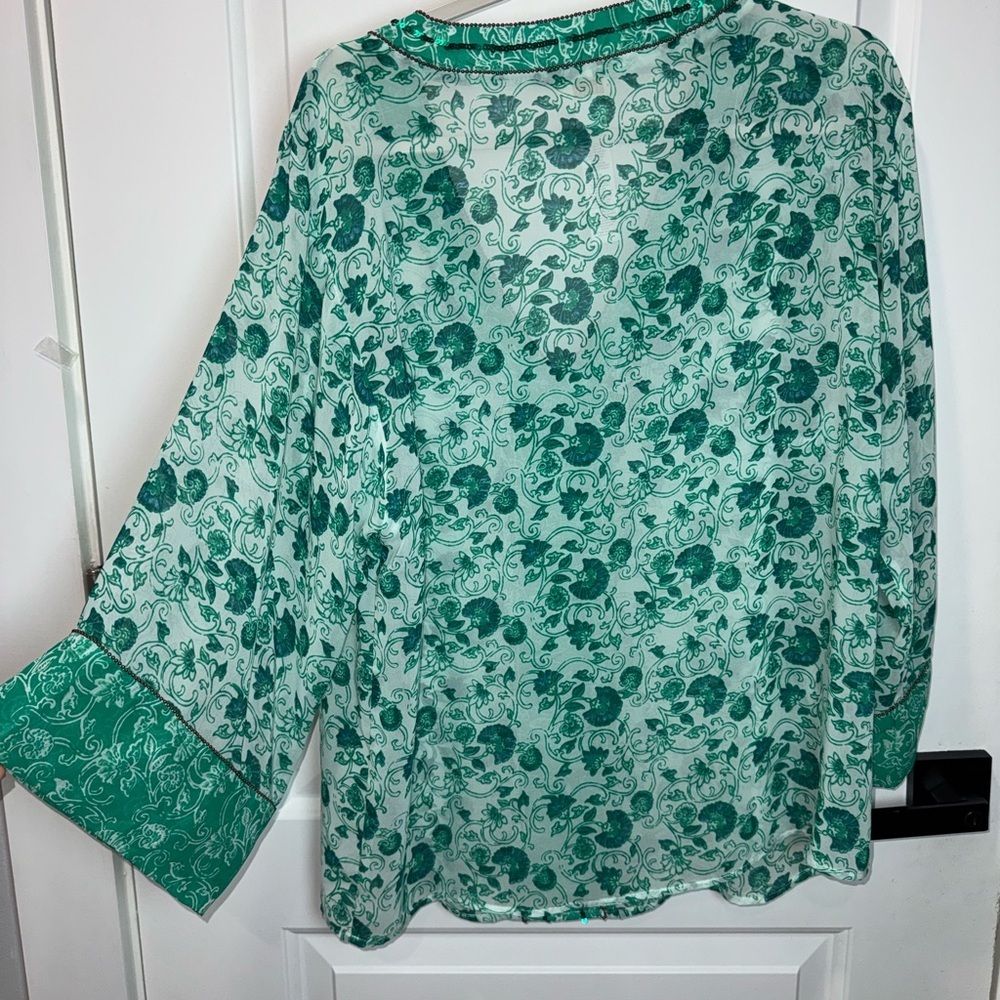 CHICO’S Size 1 Congo Floral Tunic Pullover Semi Sheer Top Green/ White Beaded - Picture 7 of 12